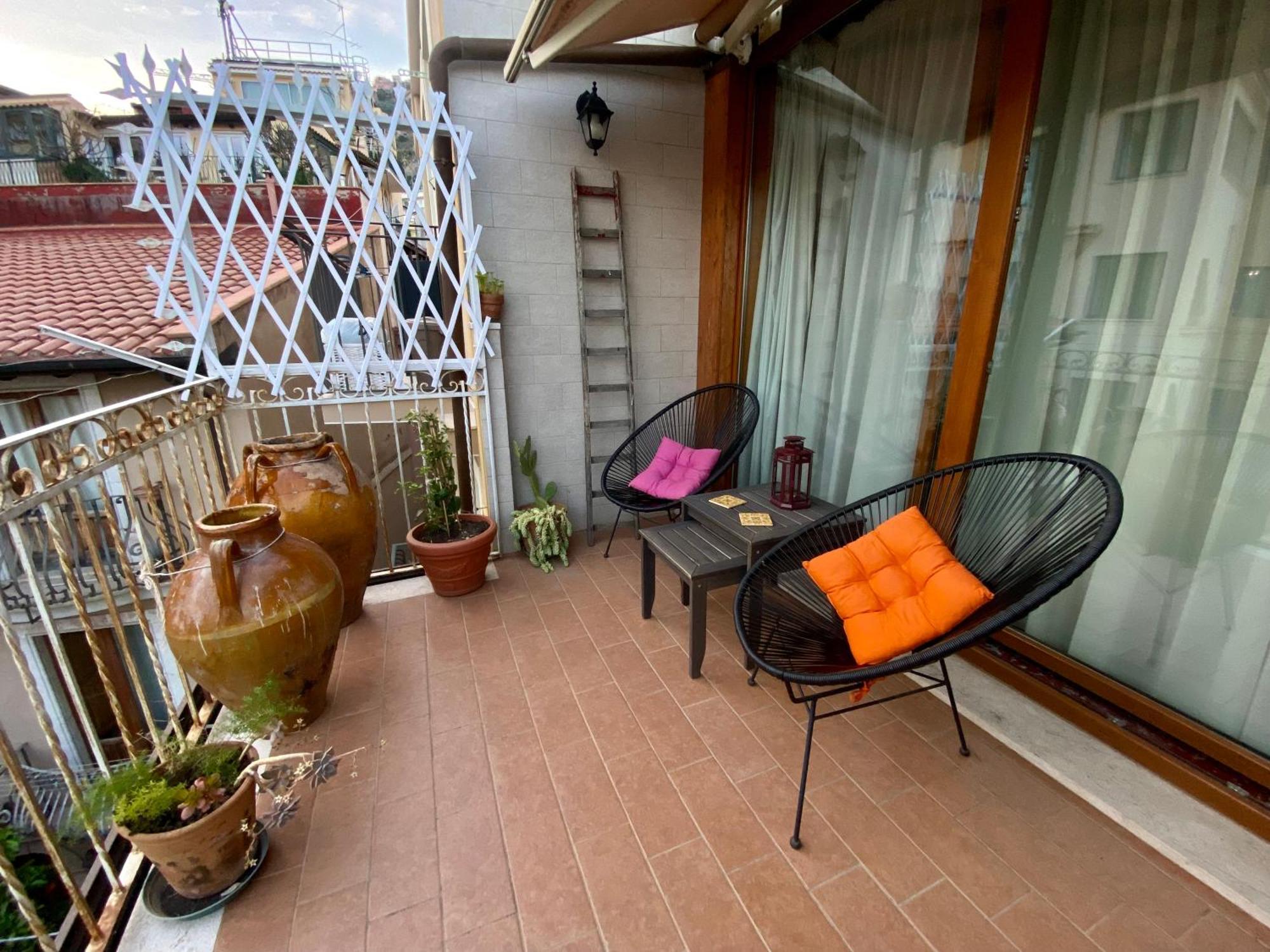 Sole Apartment Taormina Exterior photo