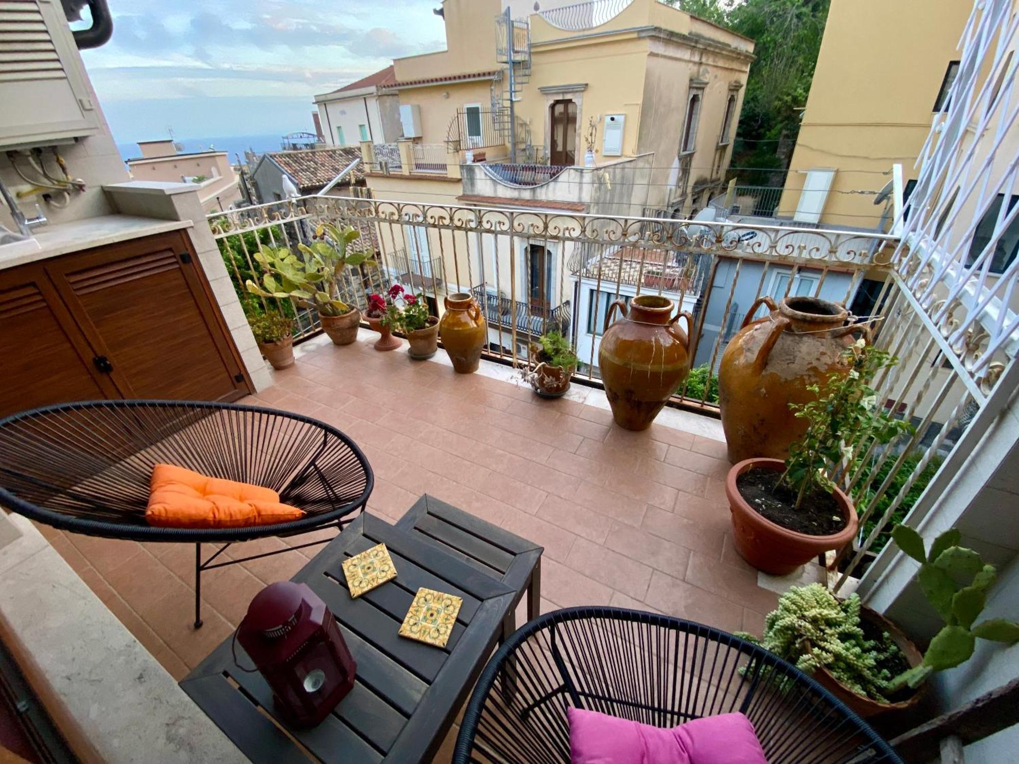 Sole Apartment Taormina Exterior photo